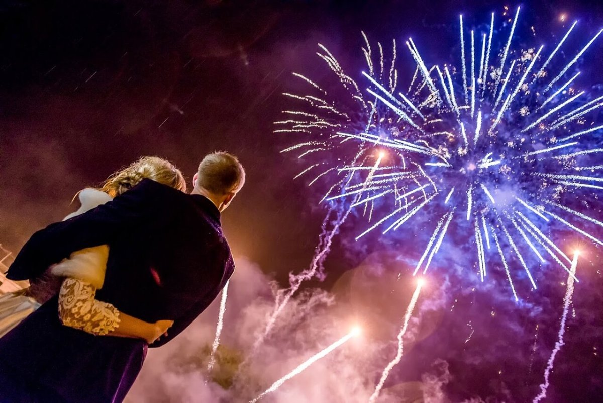 Красивый салют