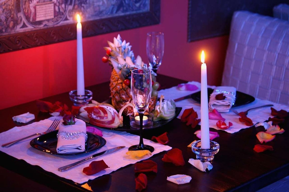 Красивый ужин при свечах