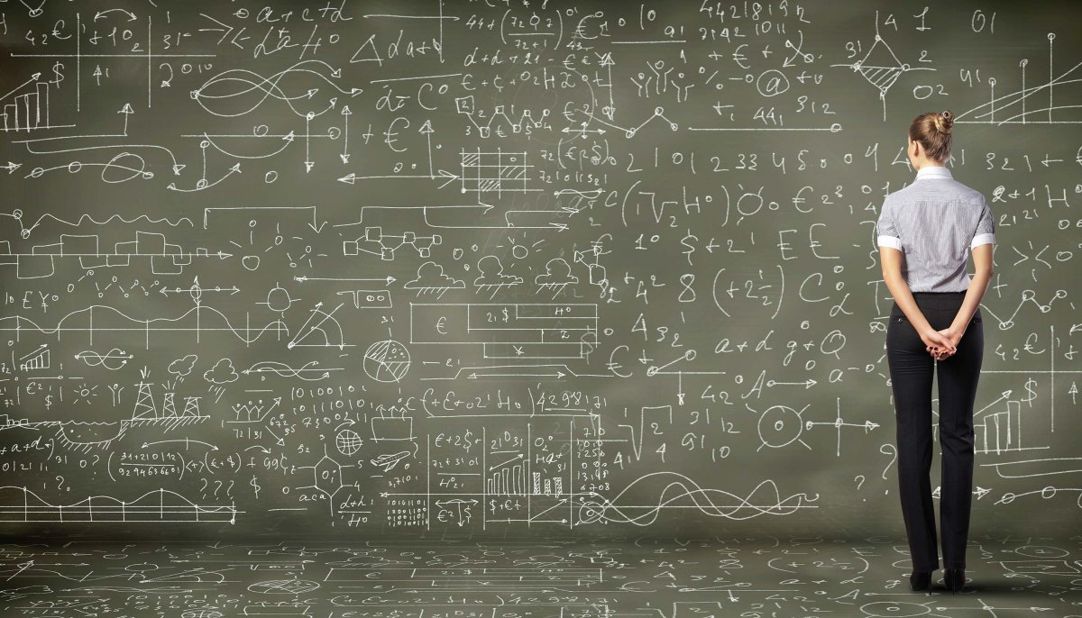 Доска с формулами