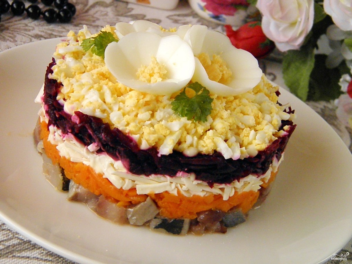 Салат селедка под шубой слои