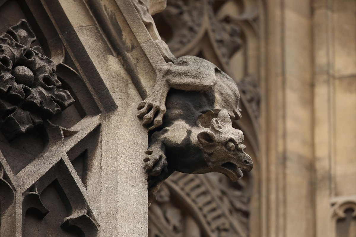 Гаргулья или Горгулья