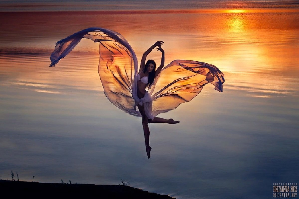 Женщина в полете