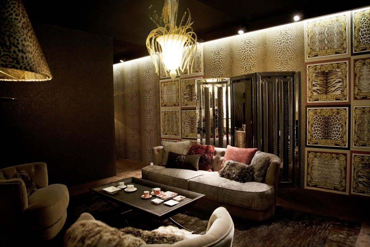 Интерьер апартаментов Роберто Кавалли