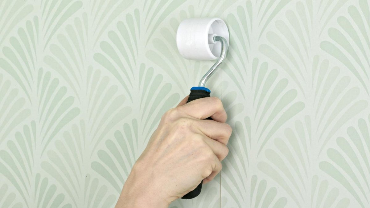 Декорирование швов на обоях