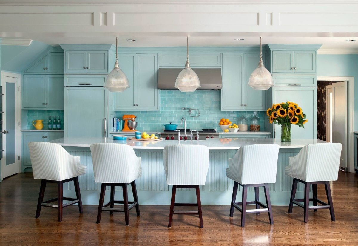 Кухня в небесно голубом цвете