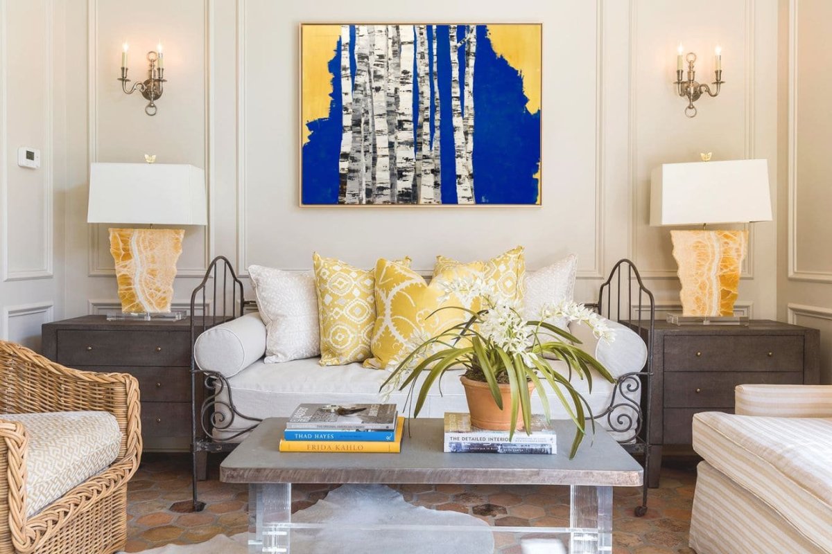 Спальня с перьями