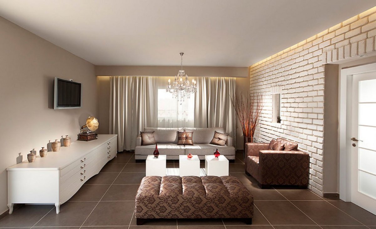 Кирпичная стена в интерьере