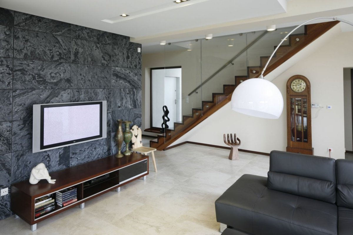 Отделка стен в гостиной