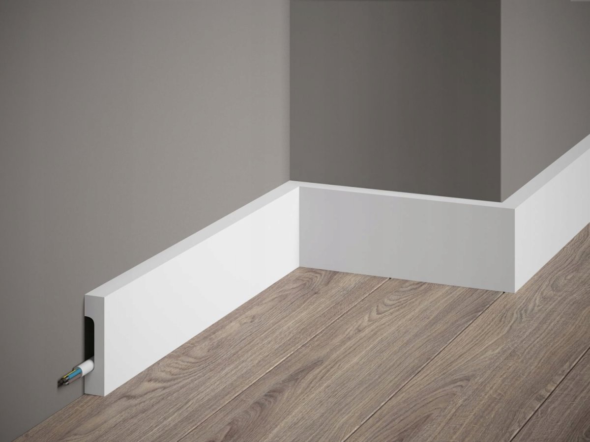 Плинтус напольный a038