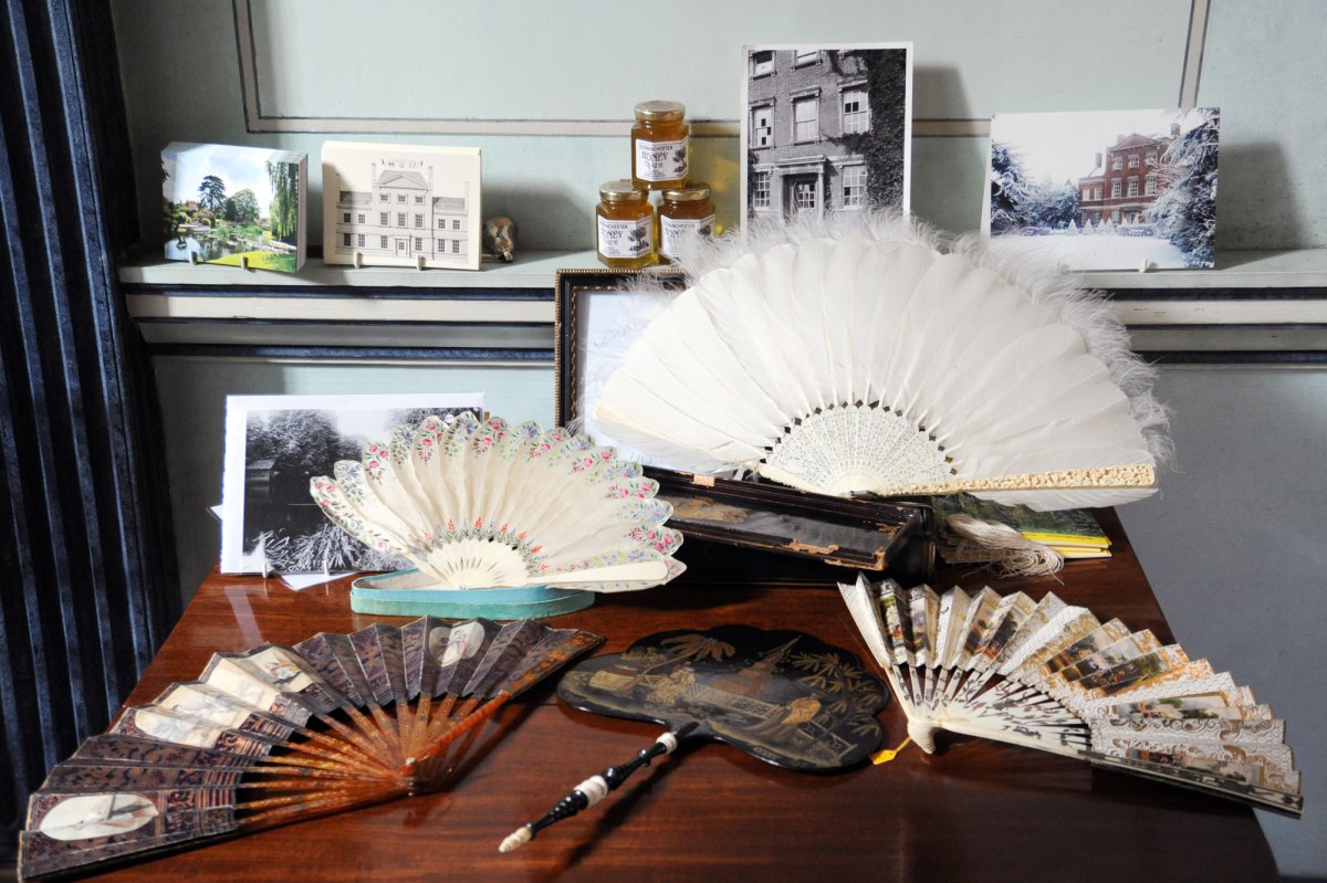 Веер из ножей