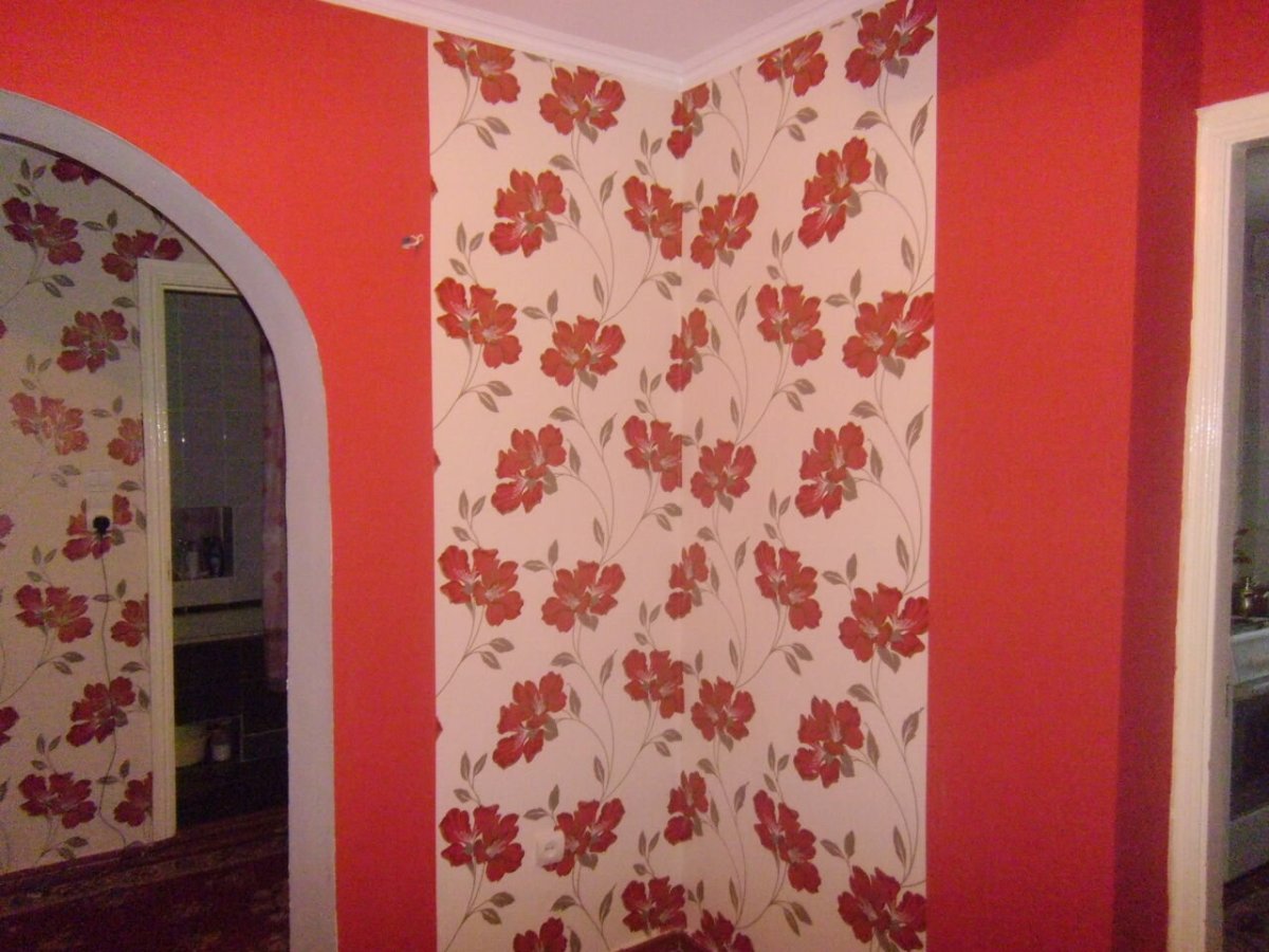 Декоративная поклейка обоев