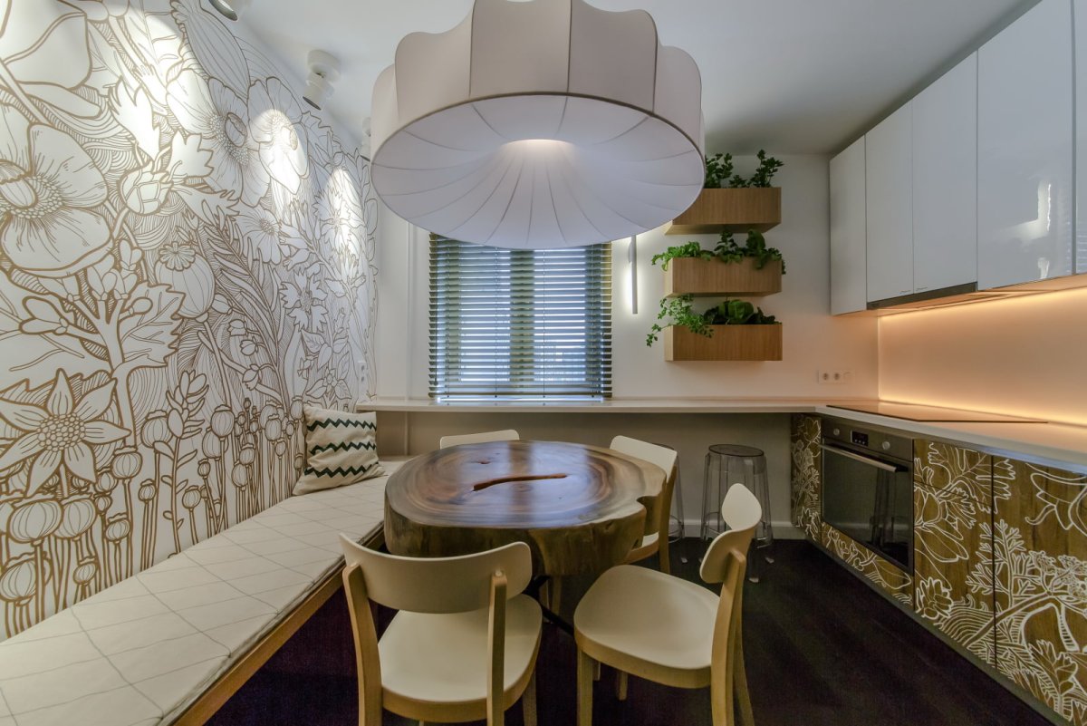 Декор стены на кухне