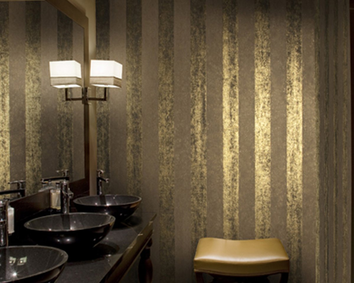 Металлические обои в интерьере