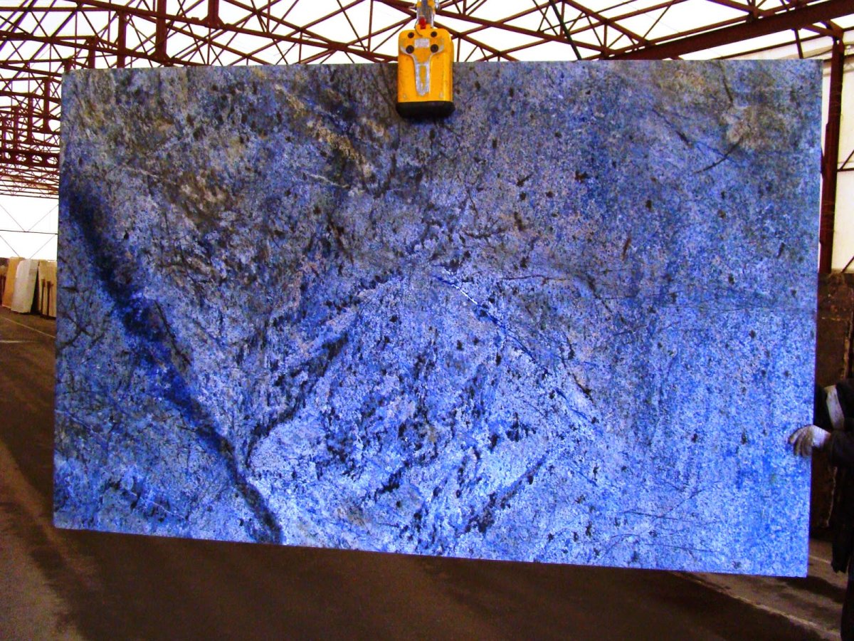 Бразильский гранит Azul Bahia