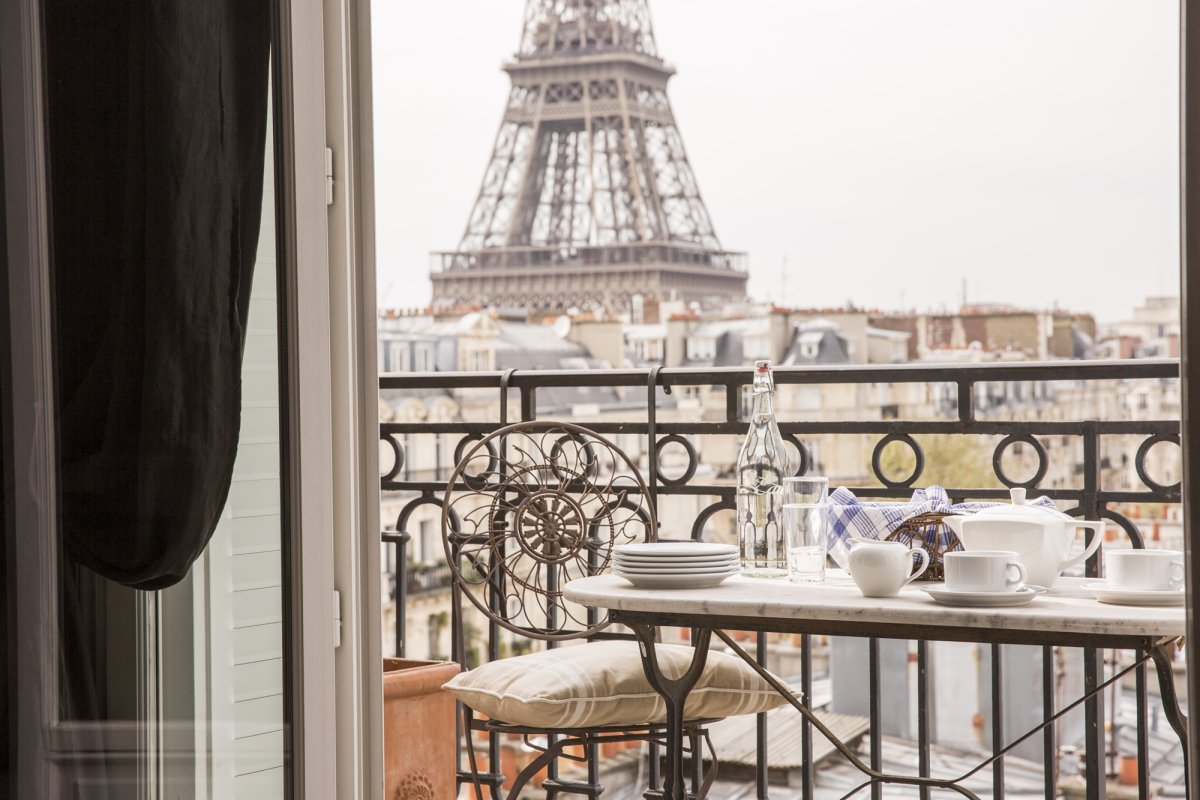 Париж вид с балкона