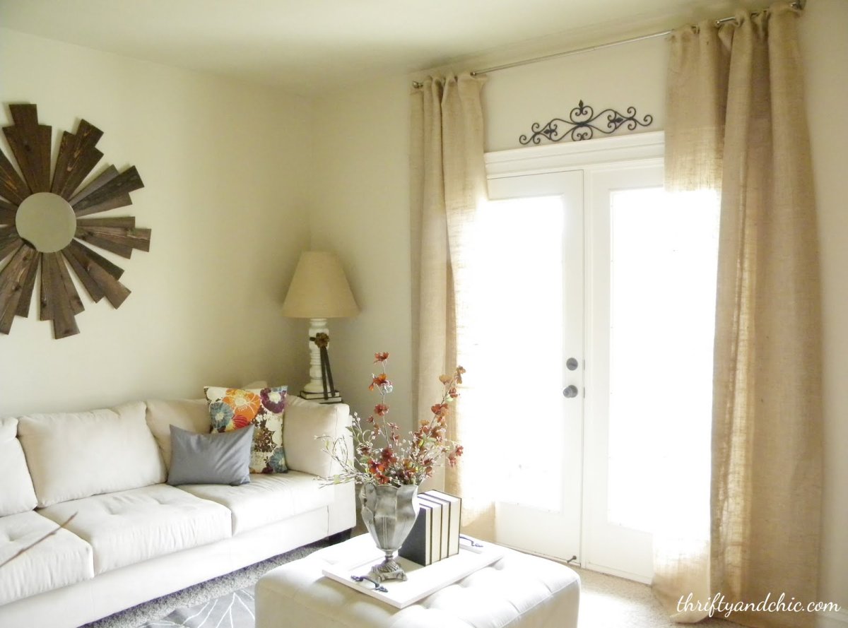 Штора разделяющая помещение с одной стороны из Мешковины