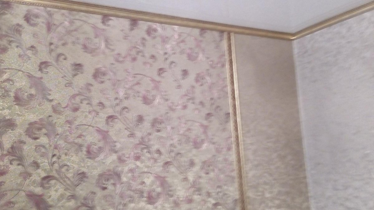 Плинтуса на стену под обои для обоев
