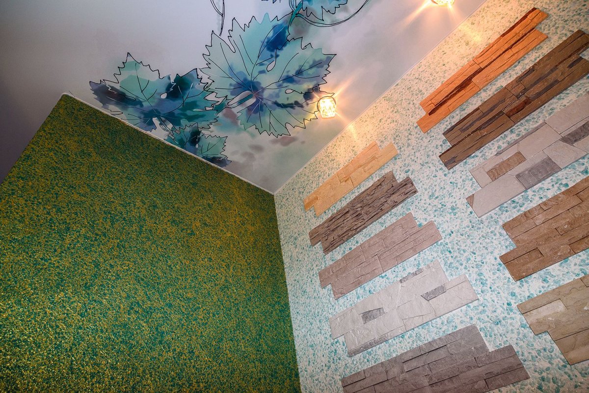 Жидкие обои нампотолке