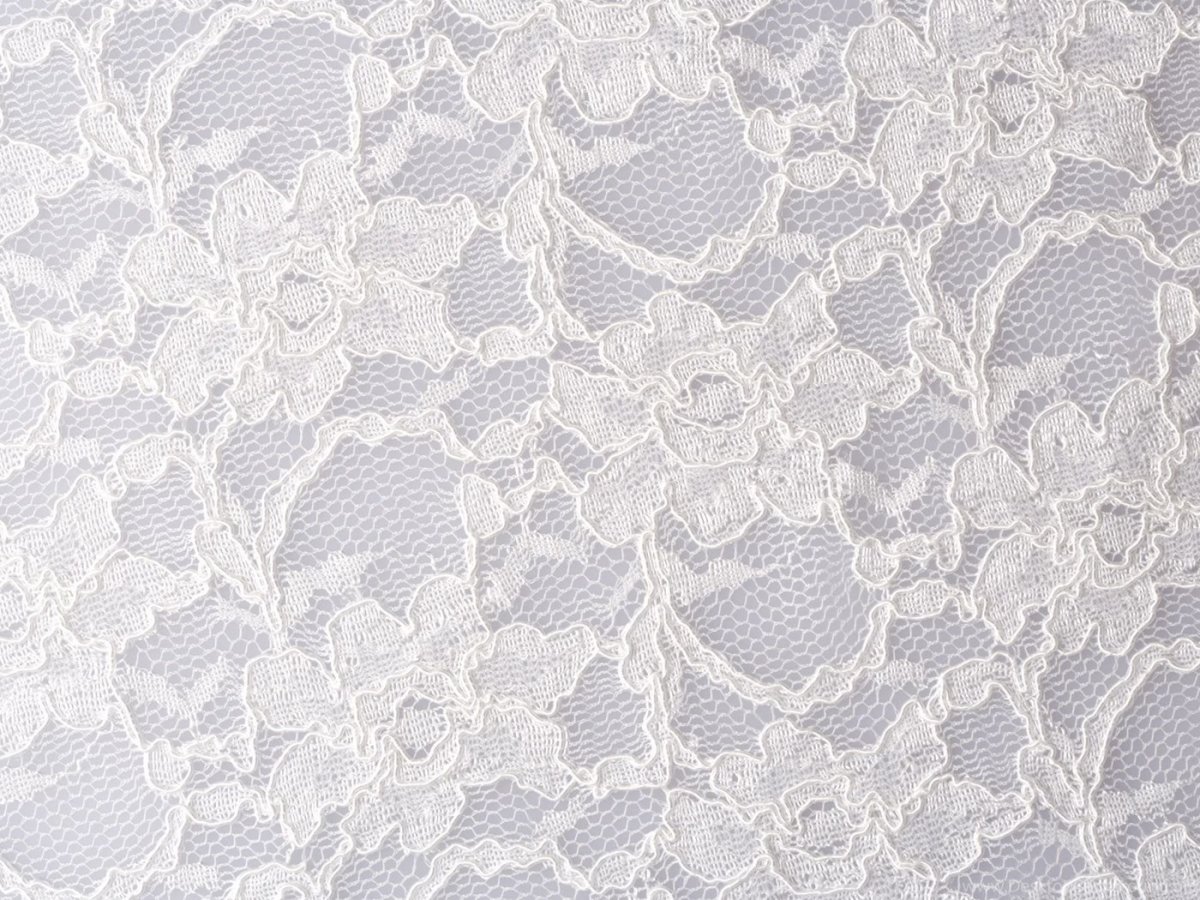 Обои с кружевным рисунком