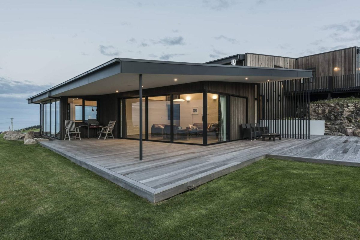 Одноэтажный дом с односкатной крышей в стиле лофт