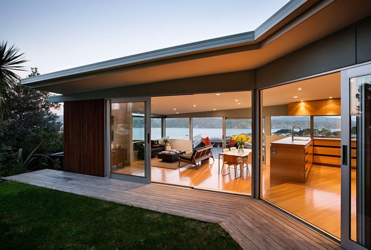 Вилла с панорамными окнами