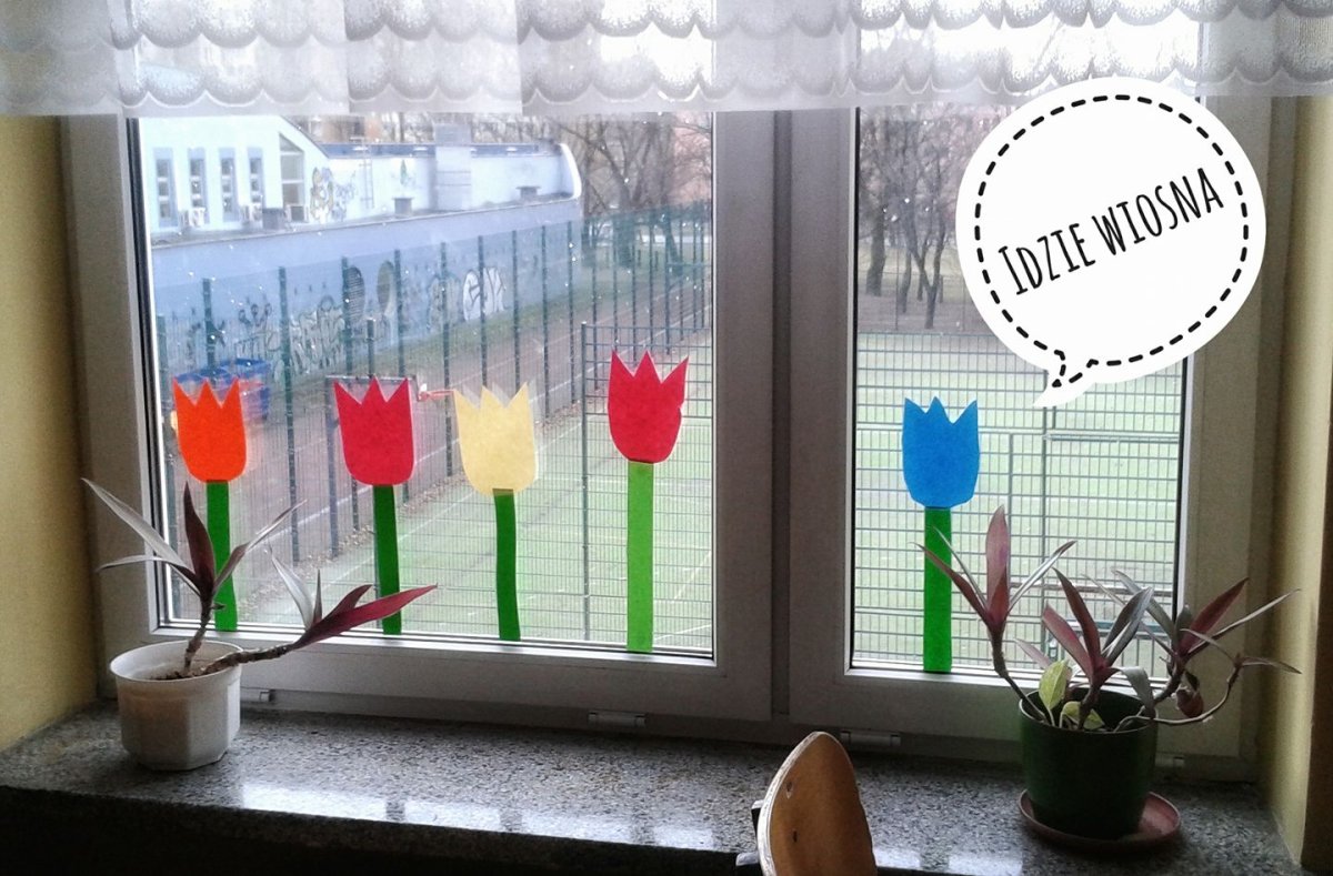 Весеннее украшение окон