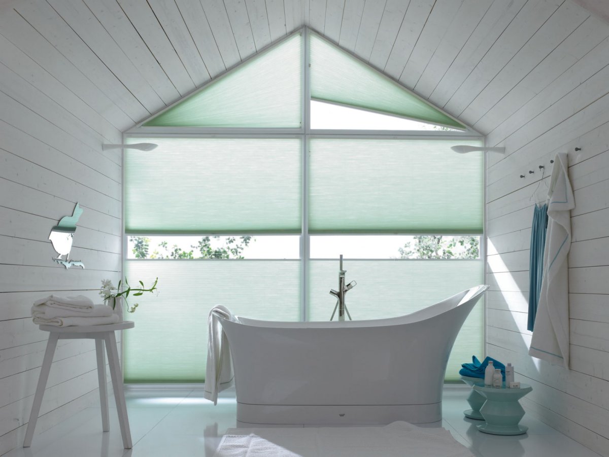 Шторы на треугольные окна