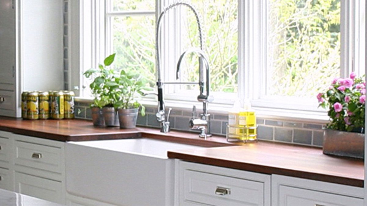 П-образная кухня в стиле Кантри