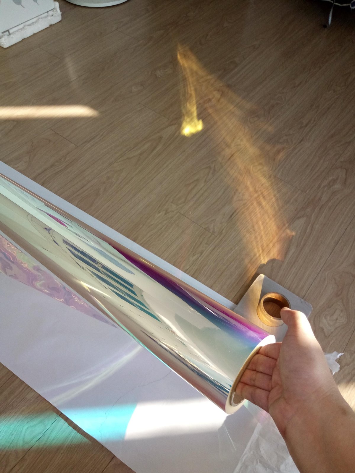 Дихроичная пленка в интерьере