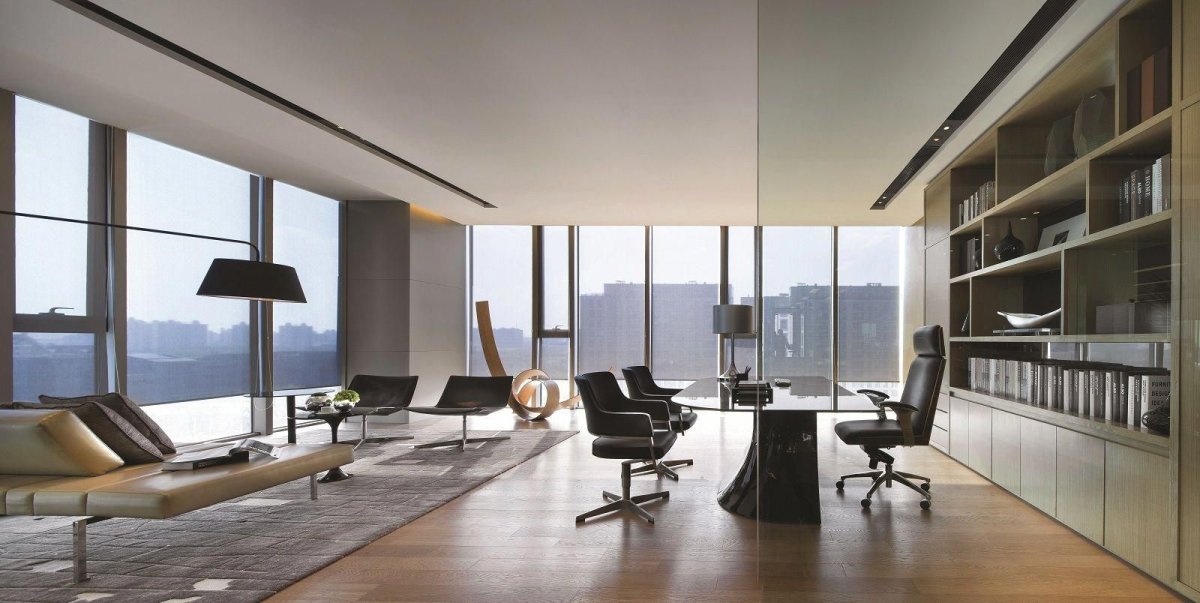 Офис с панорамными окнами
