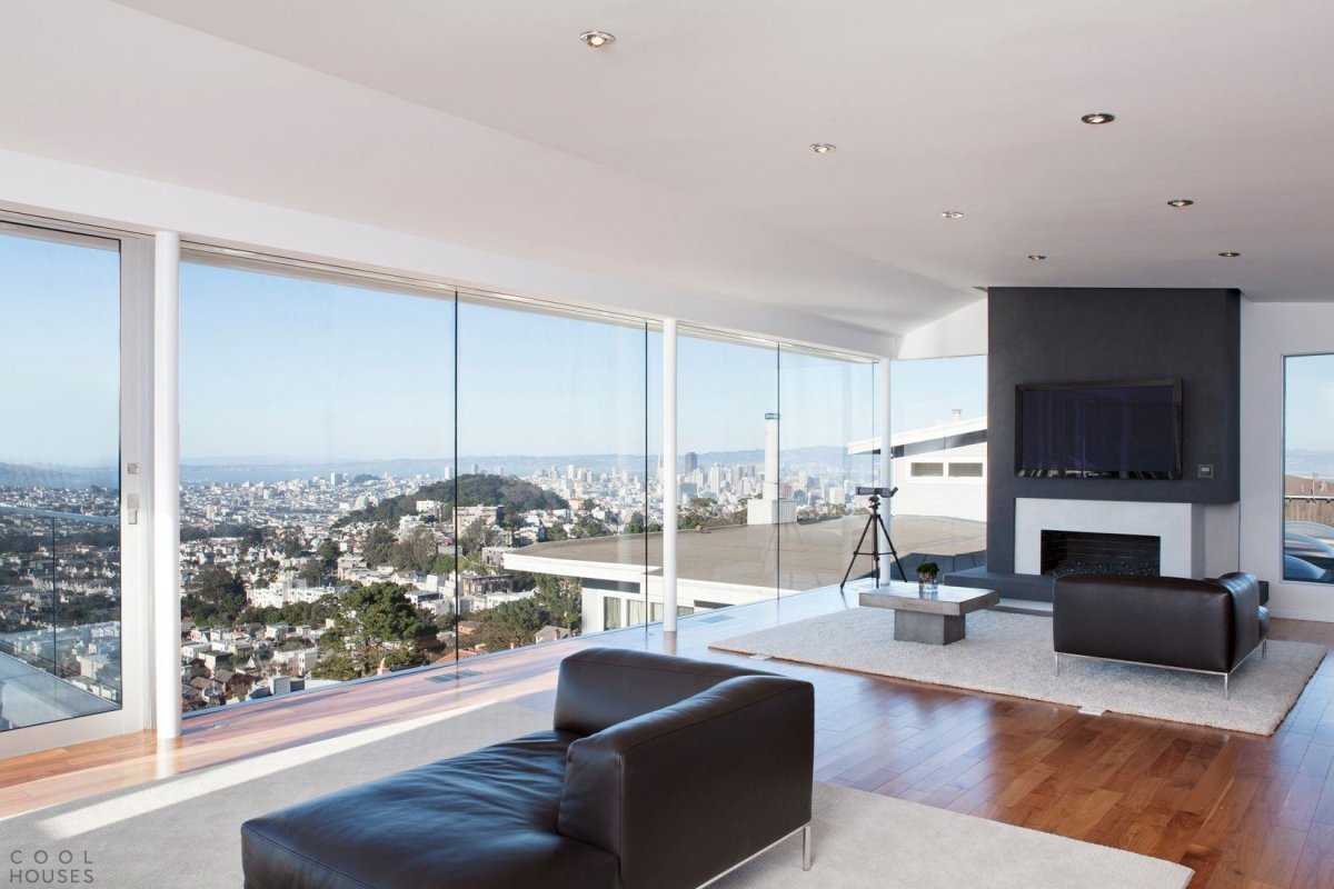 Офис с панорамными окнами