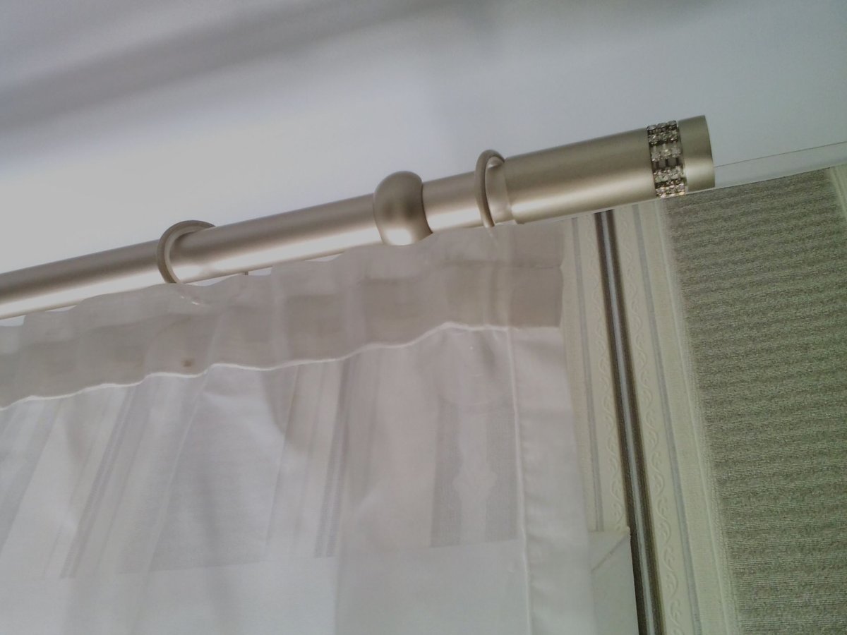 Карниз двухрядный ikea ХУГАД / РЭККА 293.262.20