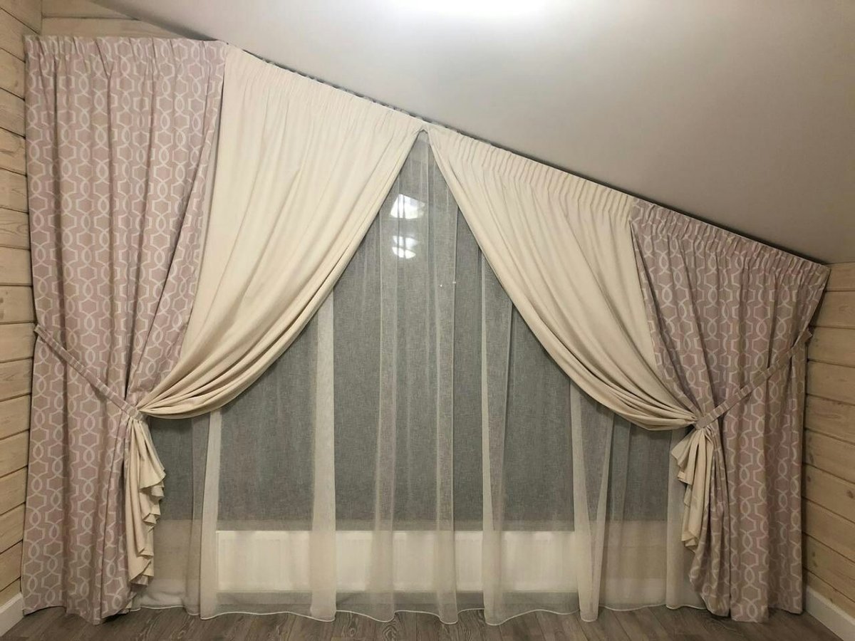 Шторы на скошенные окна