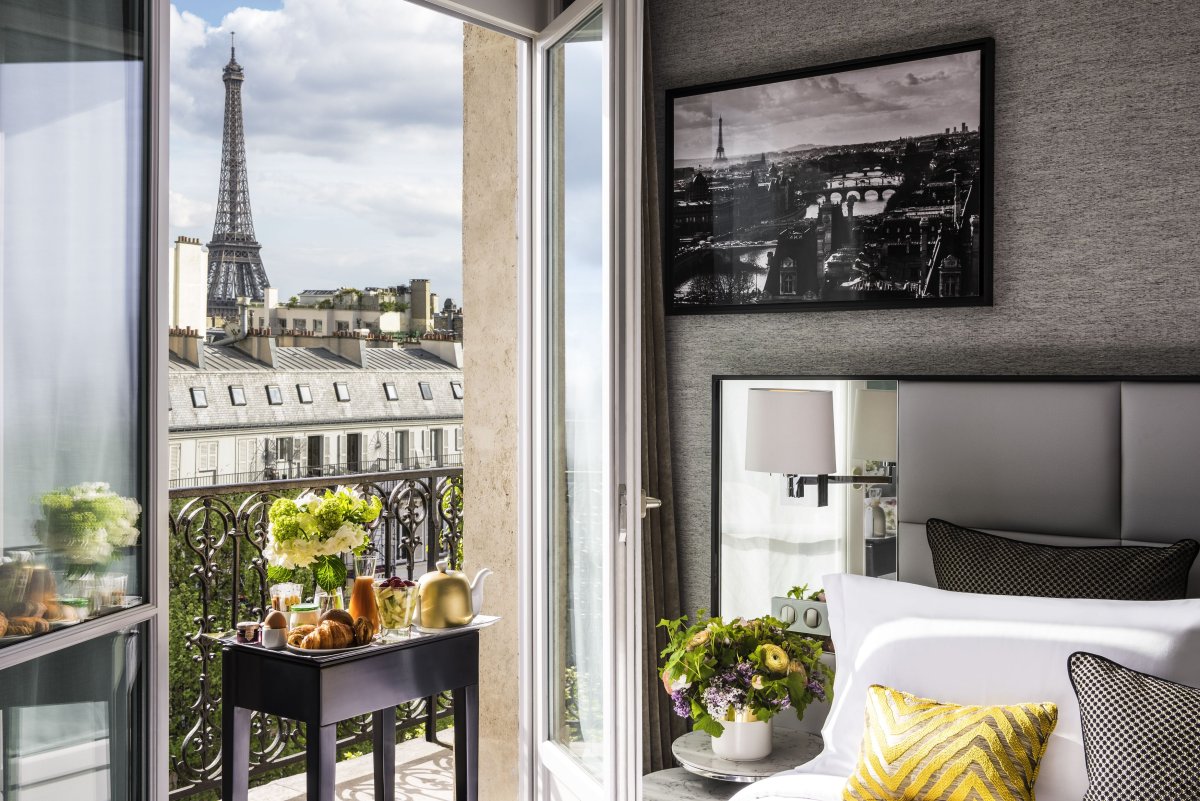 Отель в Париже Shangri la