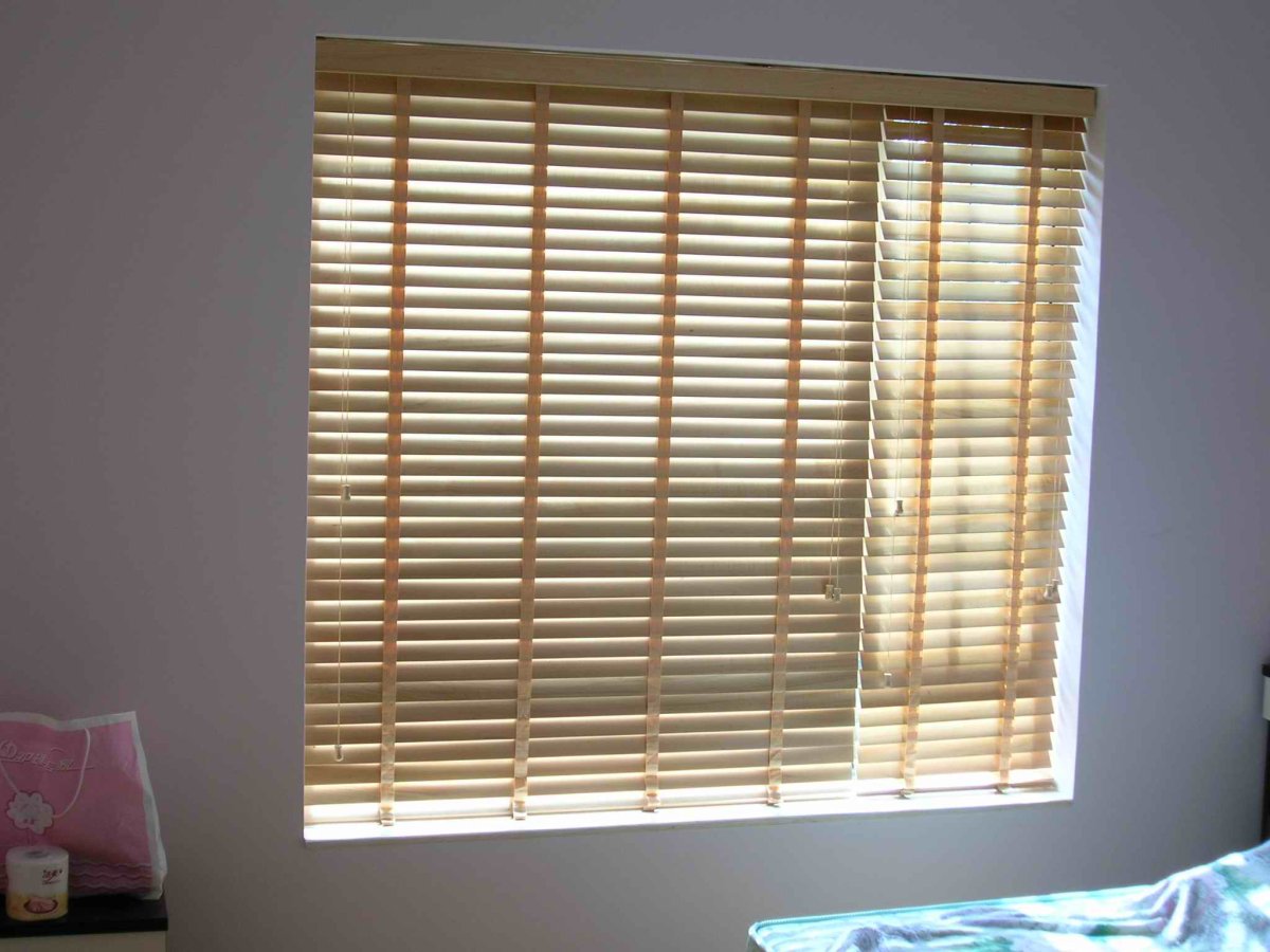 Ставни деревянные полосками