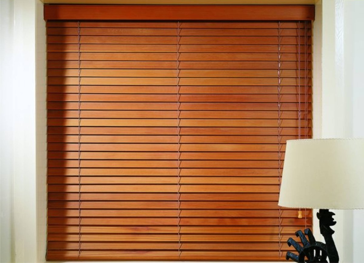 Вертикальные деревянные жалюзи