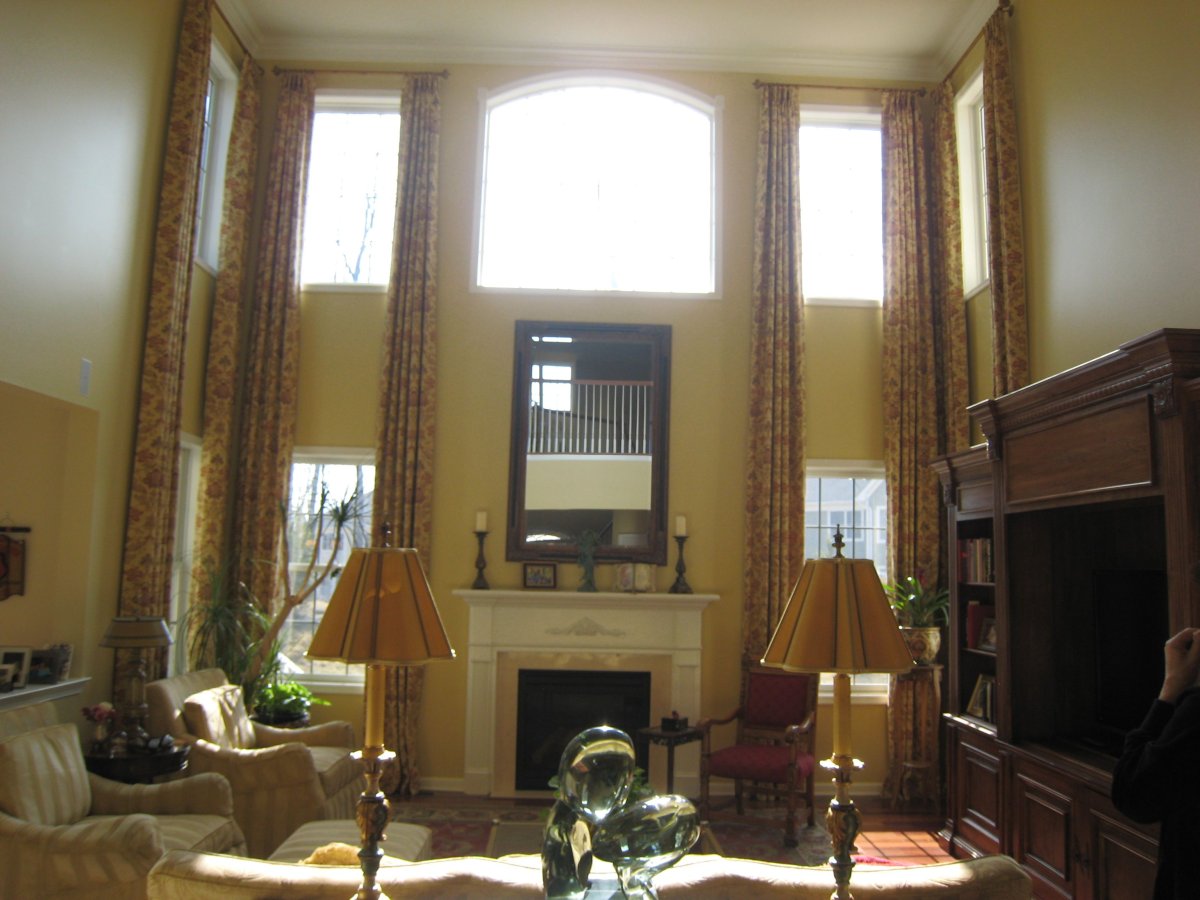 Шторы для высоких потолков