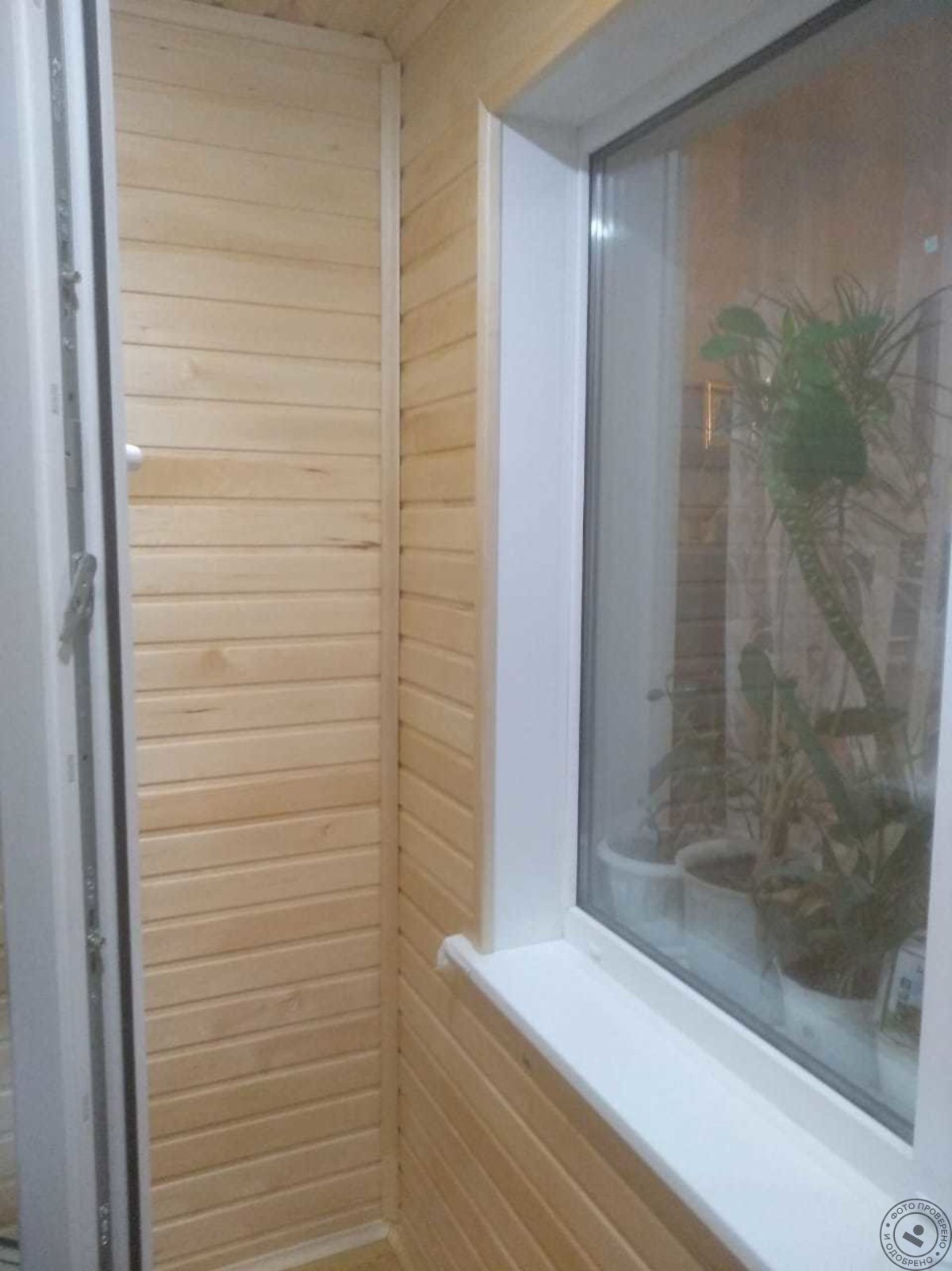 Обшить окна вагонкой