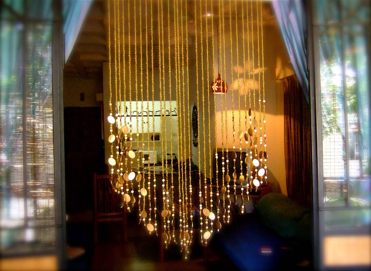 Стеклянные висюльки для дверного проема