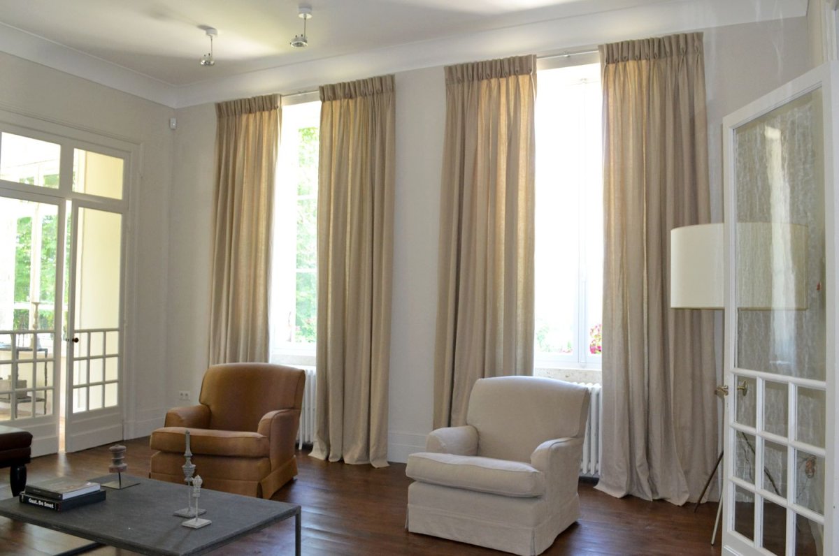 Гостиная с 2 окнами