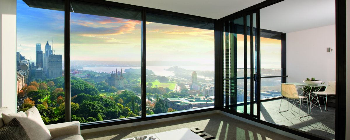 Панорамный вид изо окна