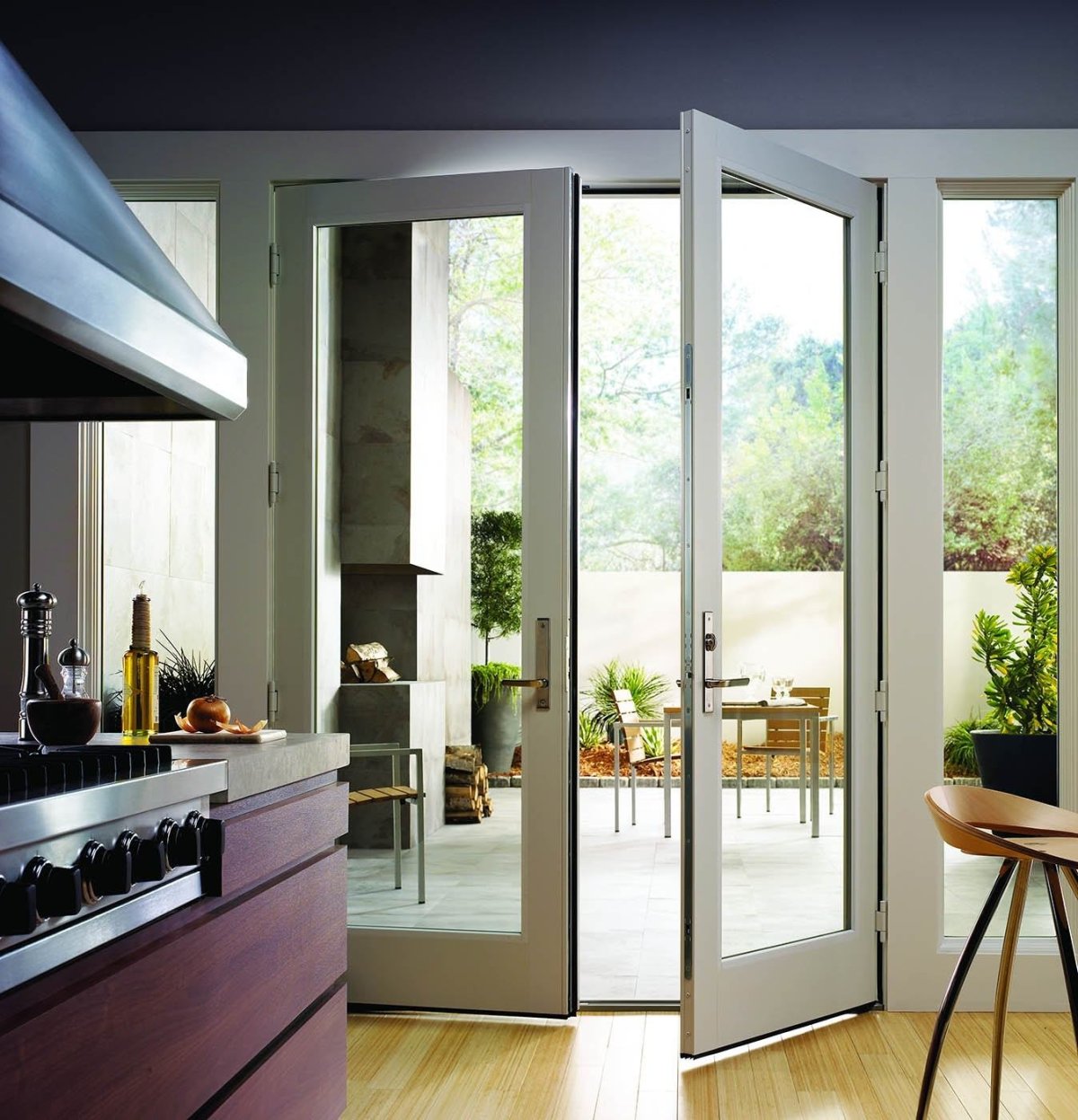 Кухня с выходом на террасу