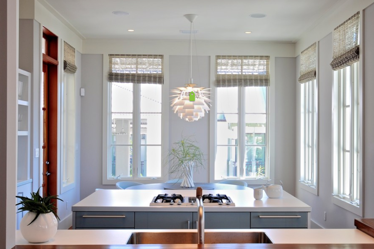 Кухня с окном
