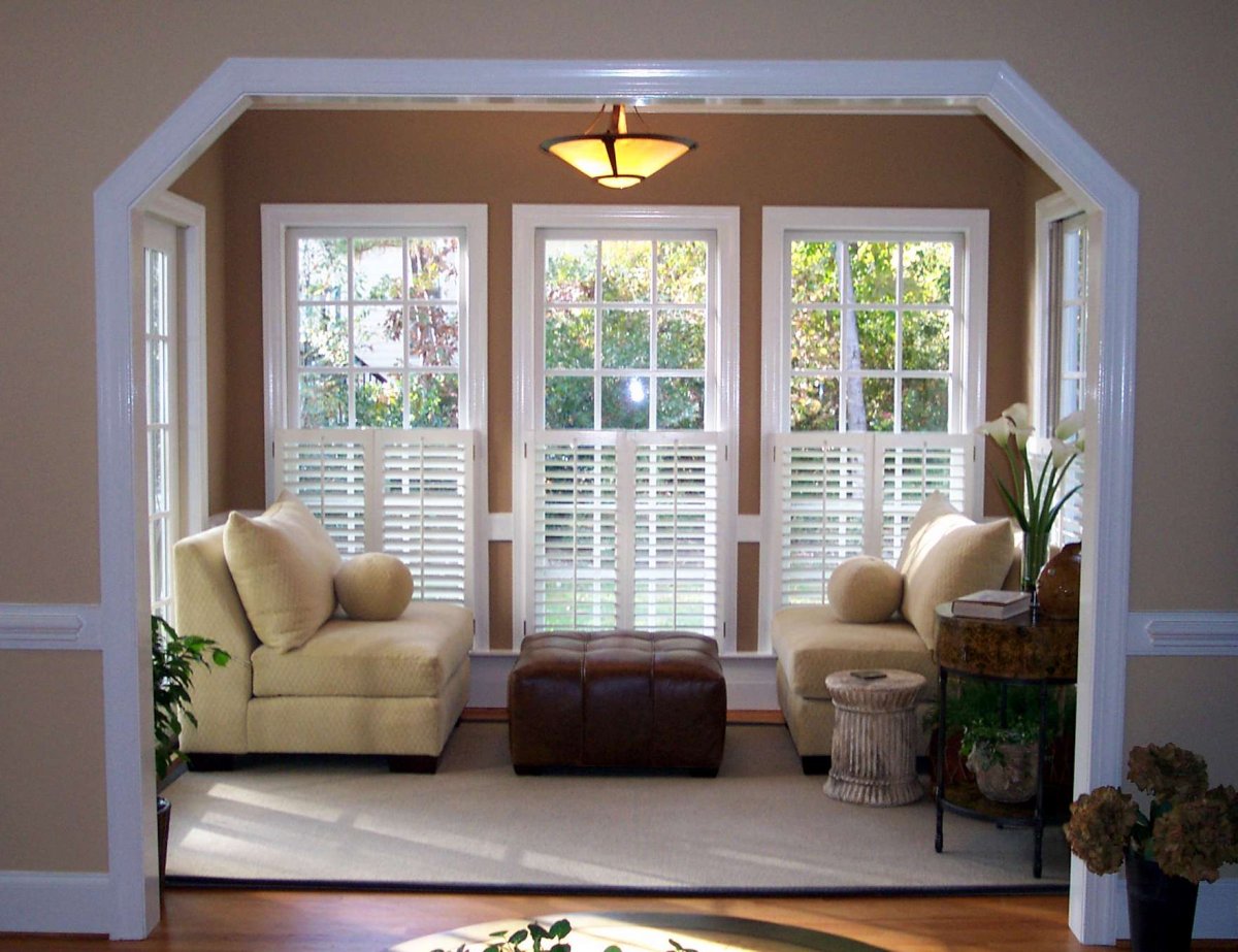 Эркерные окна в частном доме