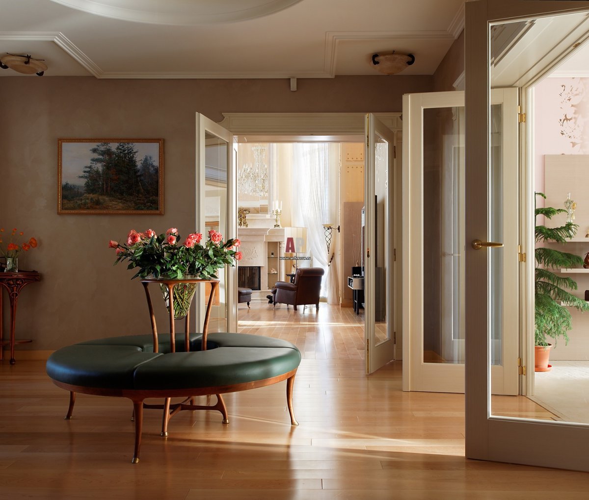 Холл гостиная в частном доме