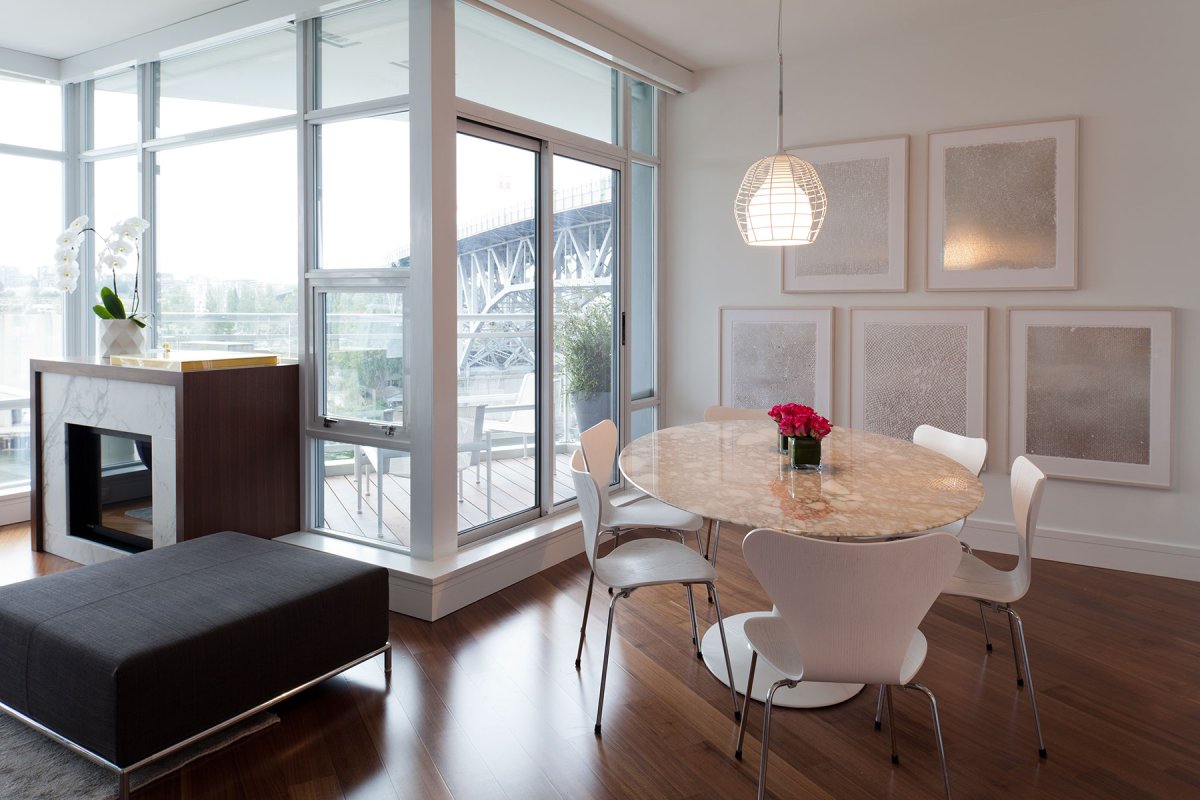 Красивые окна в спальне