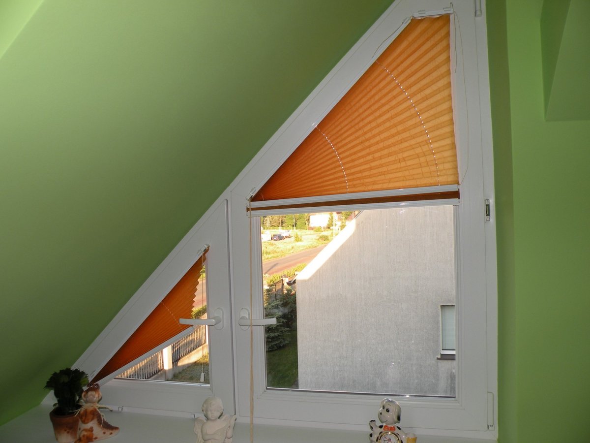 Вертикальные жалюзи Ориент красный