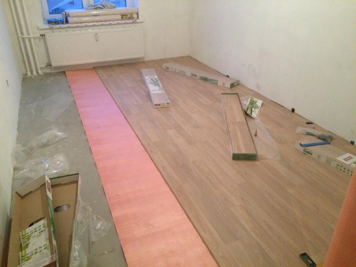 Укладка ламината на пол