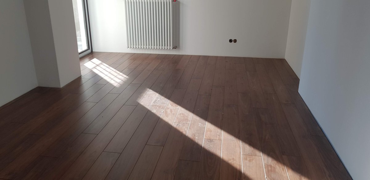 Укладка ламината от двери