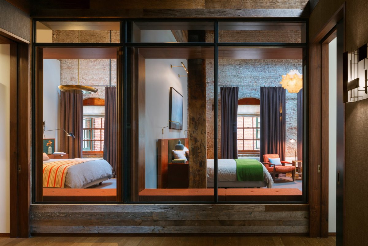 Кабинет с окном